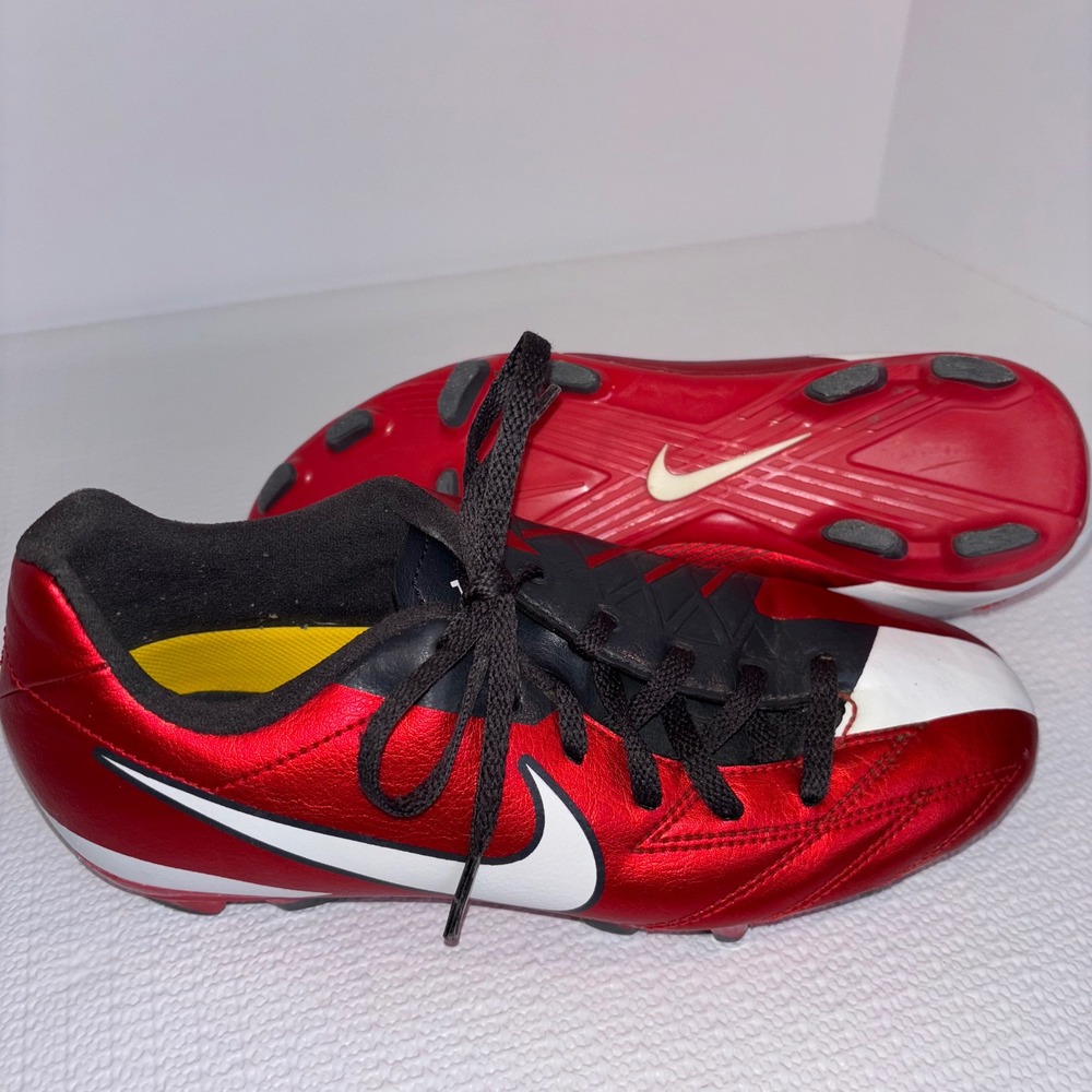 Nike Tiempo Rio III Youth‎ Soccer Cleats Red Black White Football Shoes 3.5Y